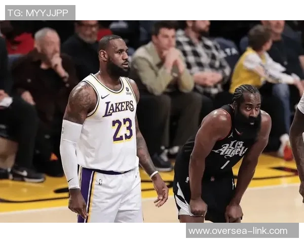 突发！浓眉宣布离队消息震惊全场 球迷痛心告别致敬伟大时刻