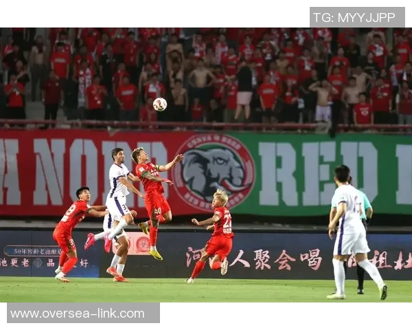 中超焦点战大逆转,补时绝杀上演“绿茵奇迹” 中超焦点战大逆转,补时绝杀上演“绿茵奇迹”